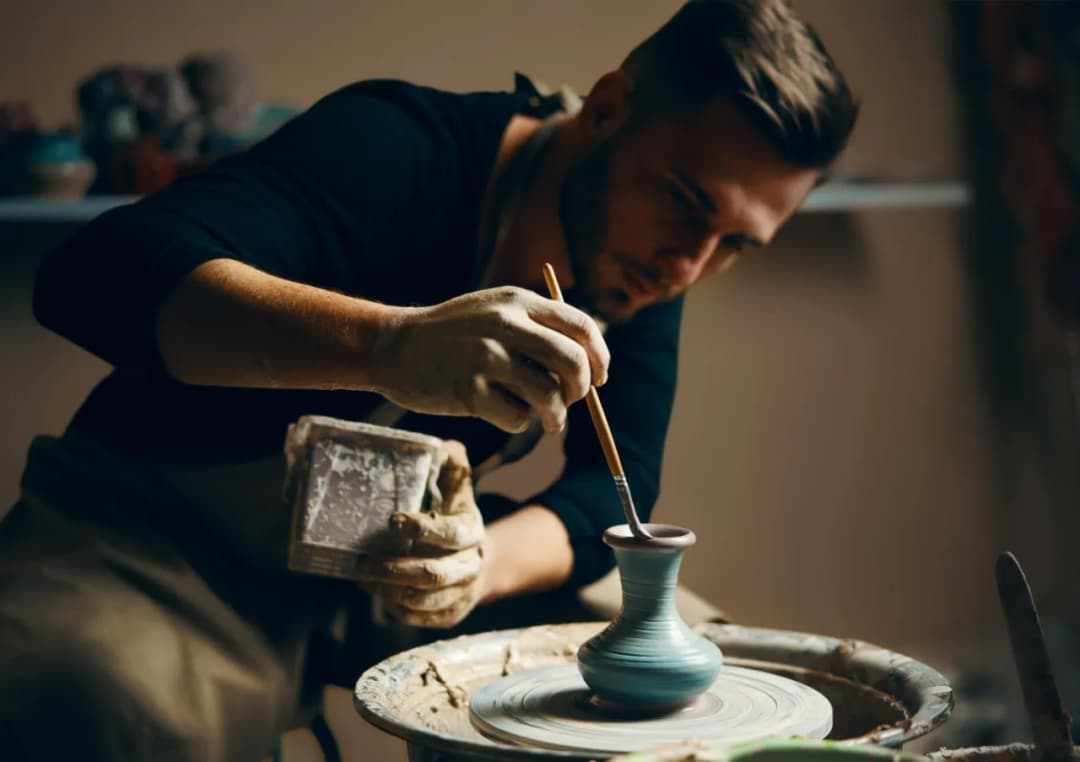 Zajęcia z ceramiki: Twój przewodnik po warsztatach i cenach