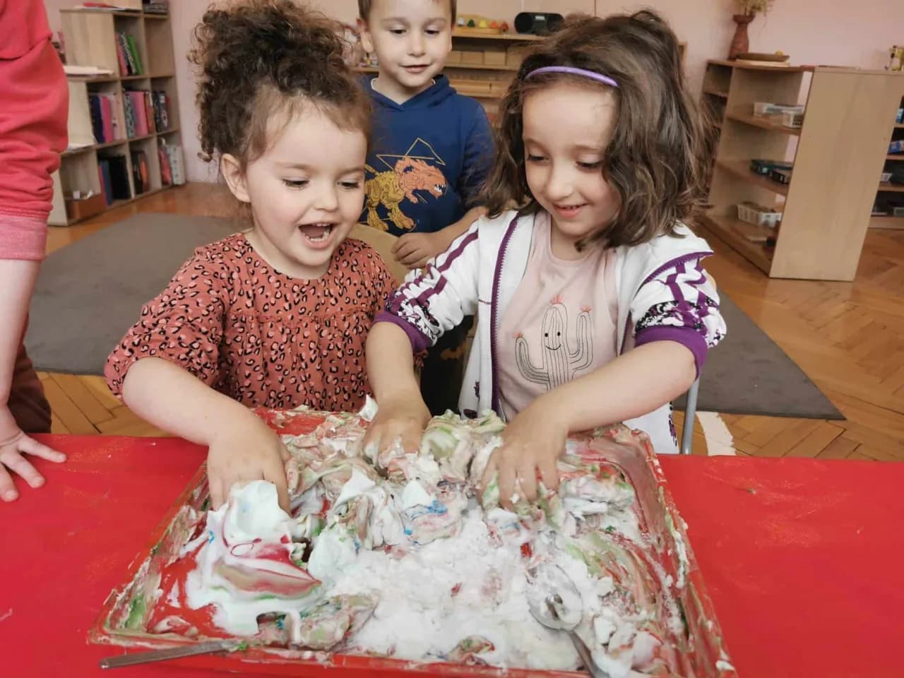 Pianka do golenia: 5+ prostych eksperymentów dla dzieci